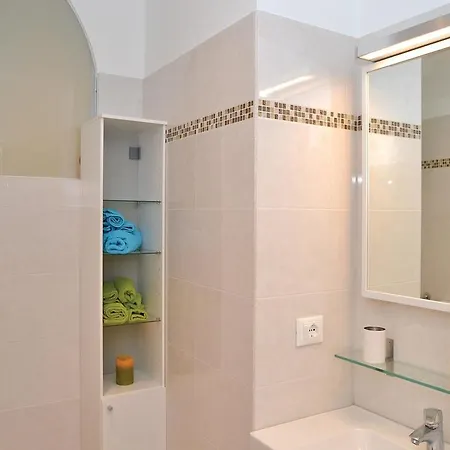 Apartman One-bedroom In Im San Remo